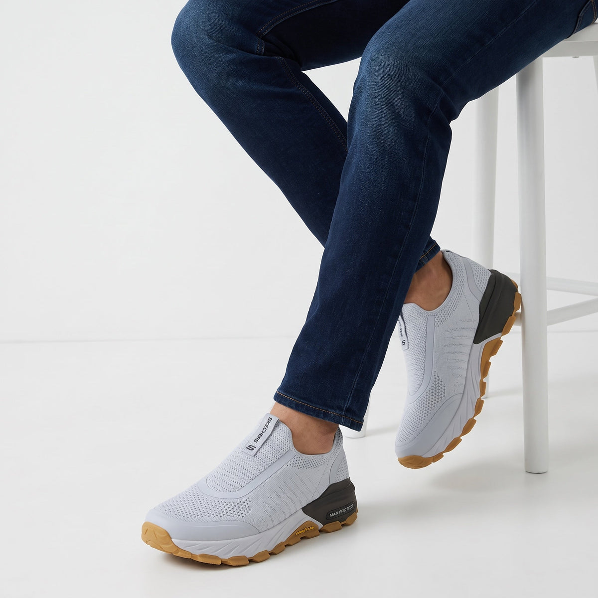 Skechers Max Protect Slip-On — Light Grey