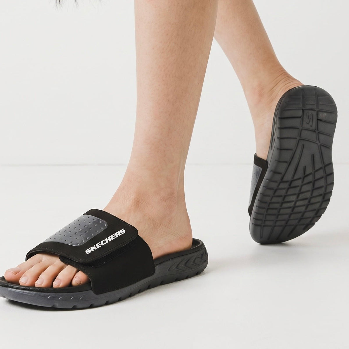 Skechers Slide — Black