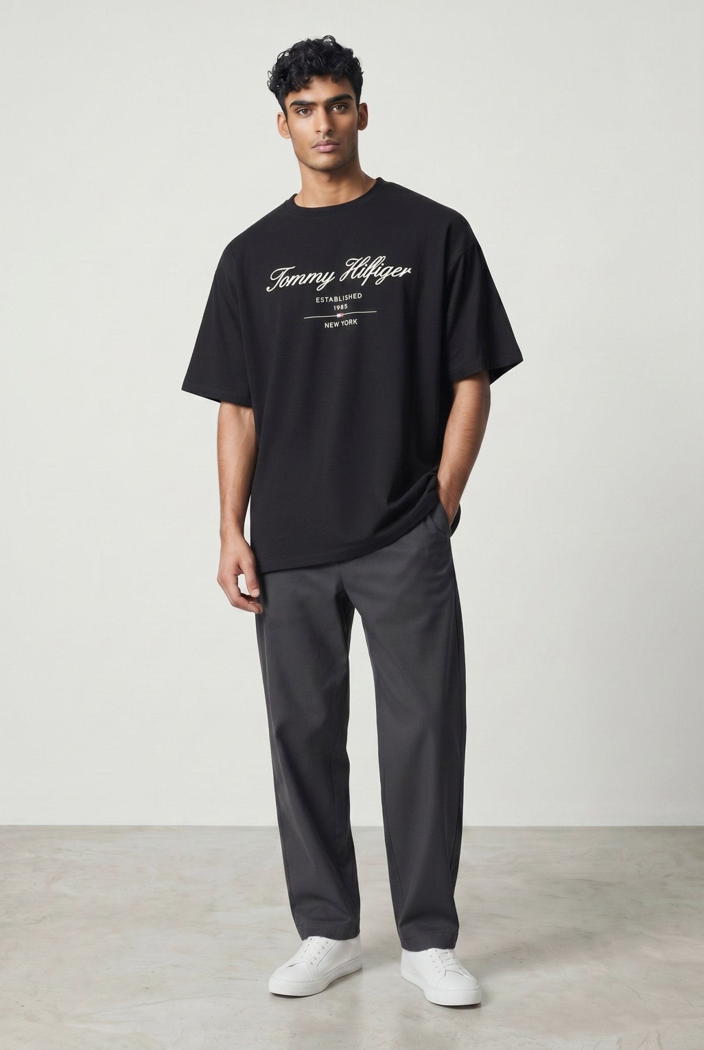 Tommy Hilfiger Black T-Shirt 🖤✨ Classic Script Logo