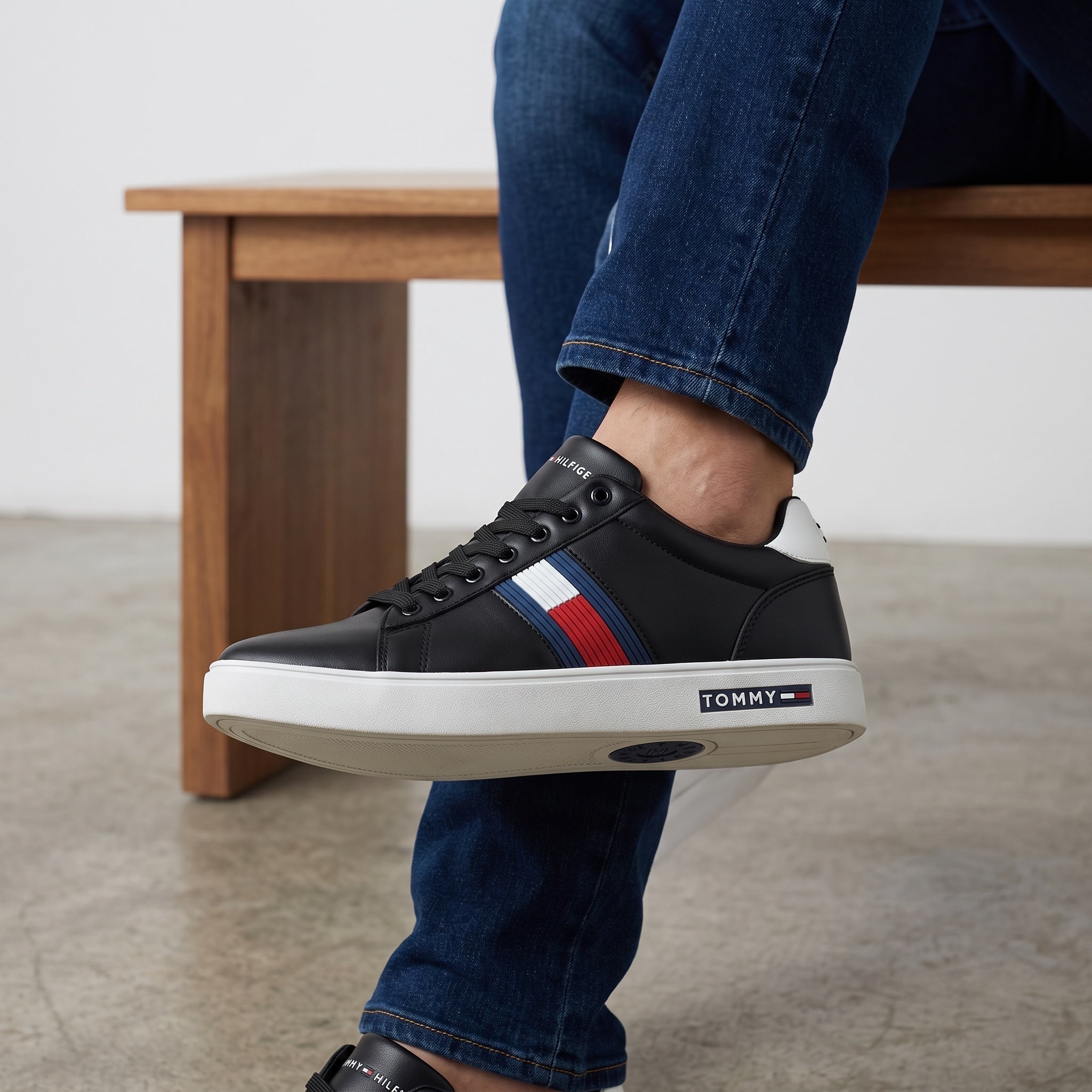 Tommy Hilfiger Court Sneaker – Black Flag 🇺🇸