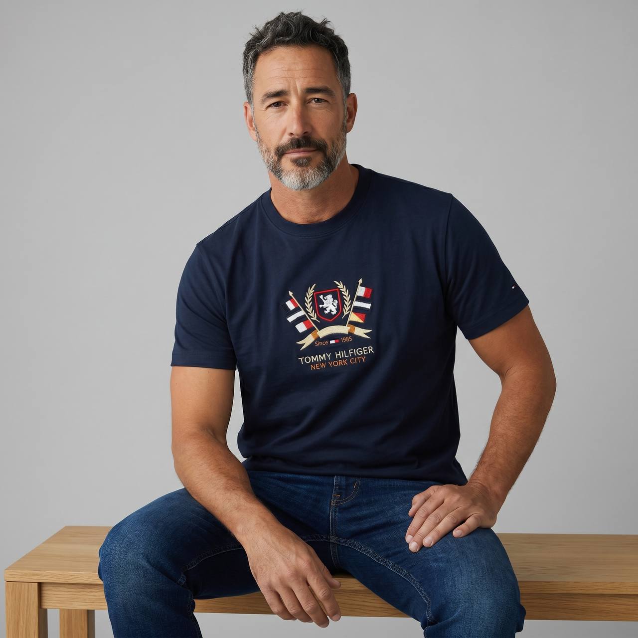 Tommy Hilfiger Heritage Crest T-Shirt – Navy Blue Edition 🇺🇸✨