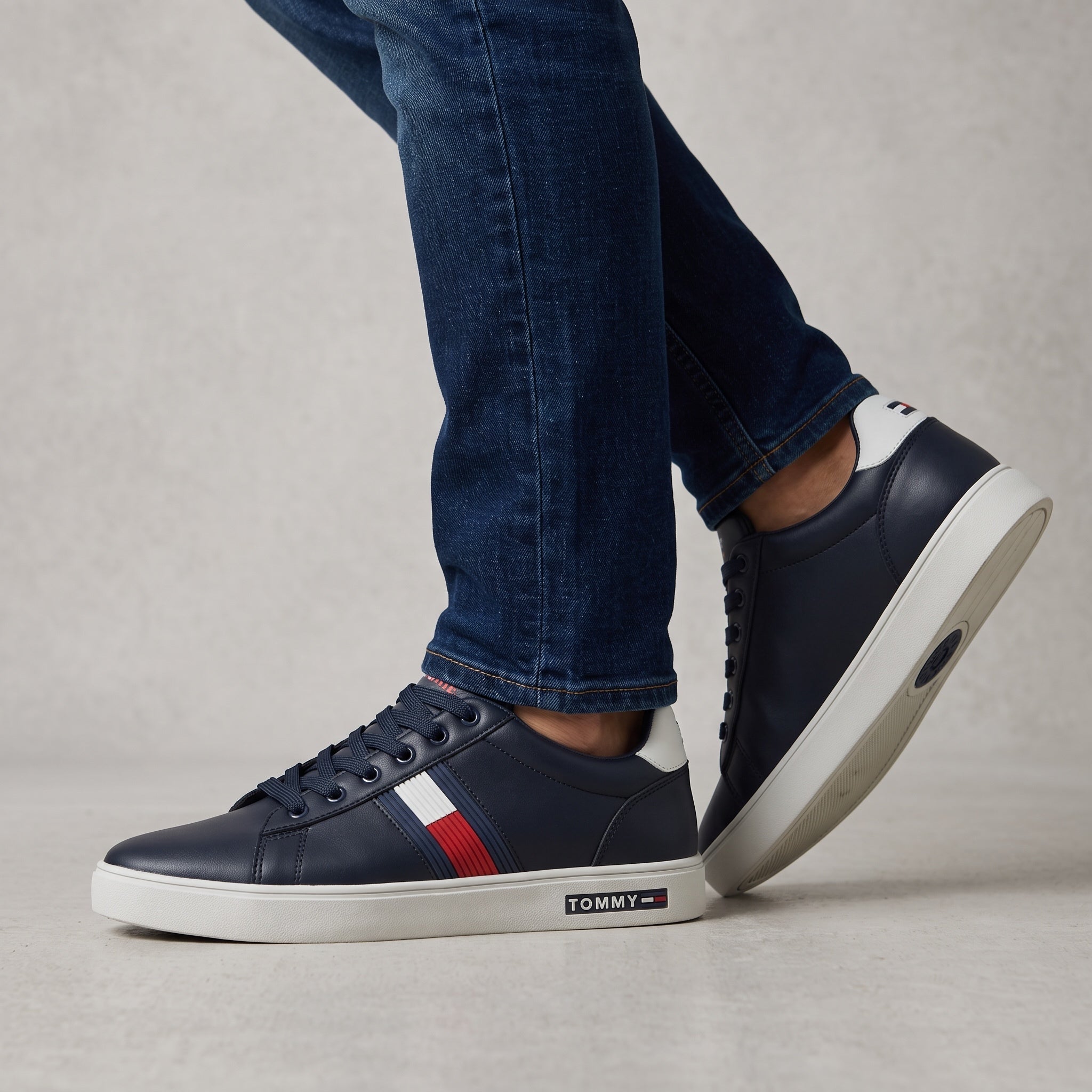 Tommy Hilfiger Sneaker – Navy Logo Casual 👟🇺🇸